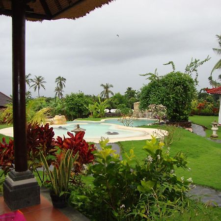 Villa Bali Pondok Jepang ロヴィーナ エクステリア 写真