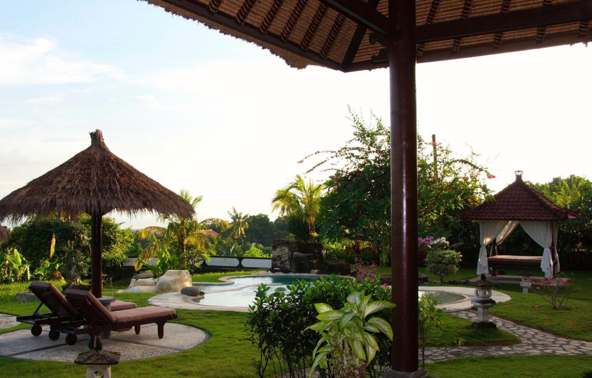 Villa Bali Pondok Jepang ロヴィーナ エクステリア 写真